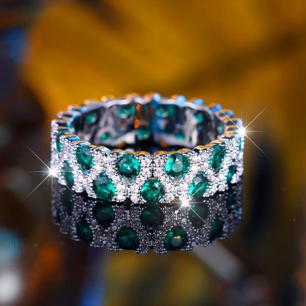 NEW 14k White Gold Emerald Diamond Ring Band Infinity Ring